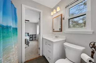 415 Narcissus Rd, Clear Lake Shores, TX 77565 - Photo 25