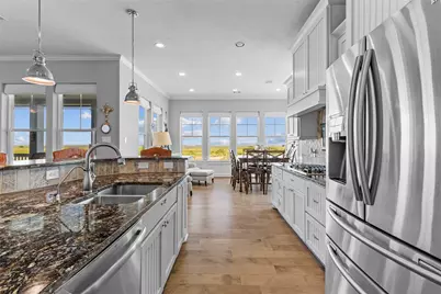 9 Hawkeye, Hitchcock, TX 77563 - Photo 15