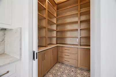 11346 Beachside Drive, Galveston, TX 77554 - Photo 9