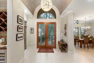 326 S Silvershire Circle, The Woodlands, TX 77381 - Photo 9
