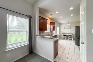 3041 Boxwood Springs Ln, Dickinson, TX 77539 - Photo 9