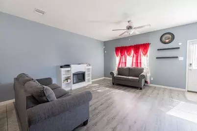 10814 Spring Brook Pass Drive, Humble, TX 77396 - Photo 9