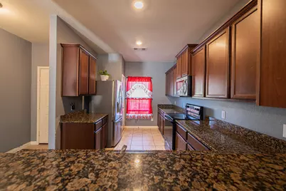 10814 Spring Brook Pass Drive, Humble, TX 77396 - Photo 7