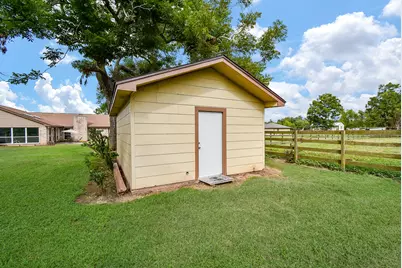 3818 County Road 36, Angleton, TX 77515 - Photo 43
