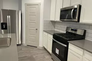 7719 Golden Rubia, Rosharon, TX 77583 - Photo 3