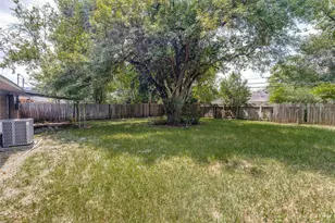 6846 Leader St, Houston, TX 77074 - Photo 19