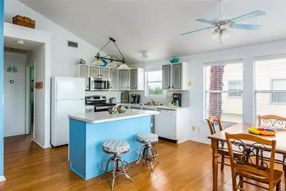 16530 Bermuda Way, Jamaica Beach, TX 77554 - Photo 5