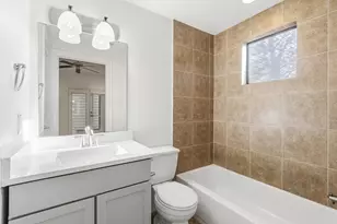 5209 Schuler St, Houston, TX 77007 - Photo 5