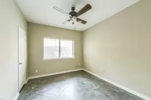 210 Mill Trail Dr, Sugar Land, TX 77498 - Photo 21