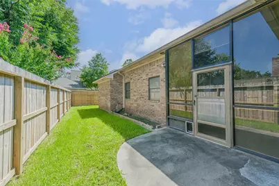 210 Mill Trail Drive, Sugar Land, TX 77498 - Photo 27