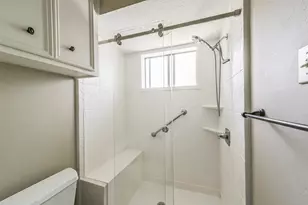 210 Mill Trail Dr, Sugar Land, TX 77498 - Photo 19