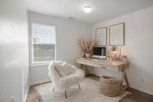 2911 Hackamore Hollow Ln, Houston, TX 77014 - Photo 25