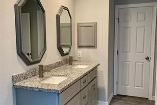 9415 Westacre Pl, Houston, TX 77083 - Photo 19