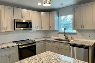 9415 Westacre Pl, Houston, TX 77083 - Photo 11