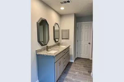 9415 Westacre Place, Houston, TX 77083 - Photo 19
