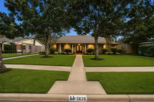 5626 Hummingbird St, Houston, TX 77096 - Photo 1