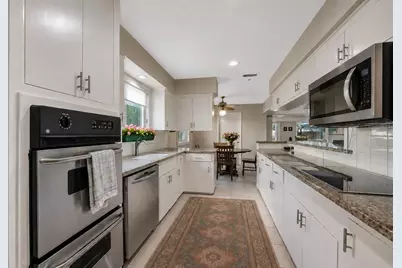 5626 Hummingbird Street, Houston, TX 77096 - Photo 9
