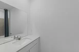 12 Robin Ct, Angleton, TX 77515 - Photo 17