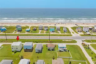 23008 Verano Dr, Galveston, TX 77554 - Photo 3
