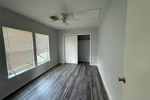 742 27th St, San Leon, TX 77539 - Photo 17