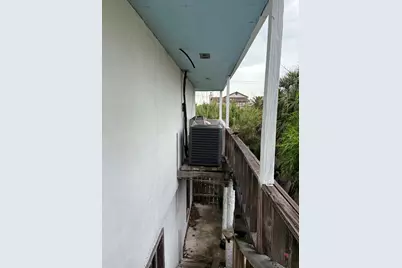 1435 Tiki Drive, Tiki Island, TX 77554 - Photo 11