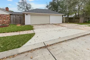 302 Shadow Creek Dr, El Lago, TX 77586 - Photo 21