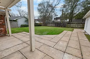 302 Shadow Creek Dr, El Lago, TX 77586 - Photo 5