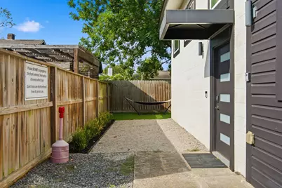 109 Bryan Street, Houston, TX 77011 - Photo 33