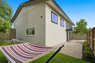 109 Bryan St, Houston, TX 77011 - Photo 29
