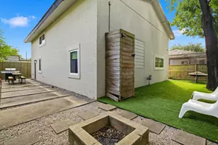 109 Bryan St, Houston, TX 77011 - Photo 29