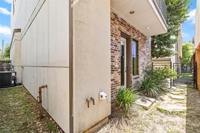 1903 Crockett Street, Houston, TX 77007 - Photo 7