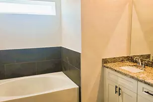 14954 Eagle Feather Dr, Houston, TX 77090 - Photo 11
