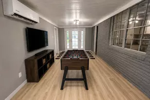 5902 Arboles Dr, Houston, TX 77035 - Photo 9