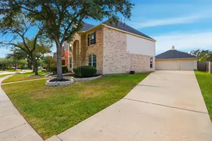 2304 Delta Bridge Dr, Pearland, TX 77584 - Photo 3