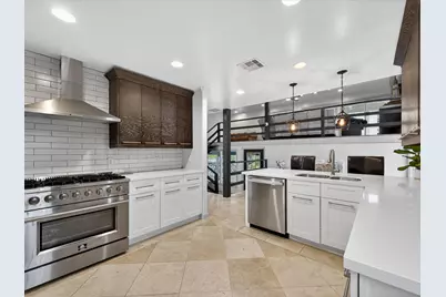 2522 Baycrest Drive, Houston, TX 77058 - Photo 11