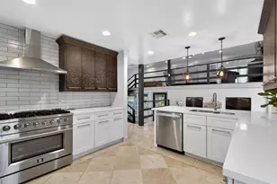 2522 Baycrest Dr, Houston, TX 77058 - Photo 11
