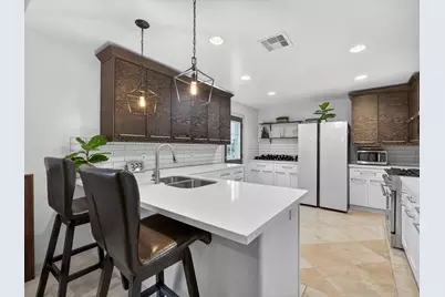 2522 Baycrest Drive, Houston, TX 77058 - Photo 13