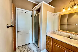 2614 Beauchamp St, Houston, TX 77009 - Photo 15