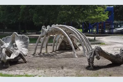 2614 Beauchamp Street, Houston, TX 77009 - Photo 27