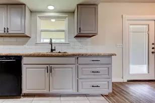 21043 Settlers Valley Dr, Katy, TX 77449 - Photo 5