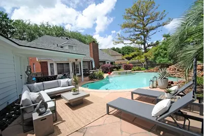 4110 Alice Drive, Sugar Land, TX 77478 - Photo 3