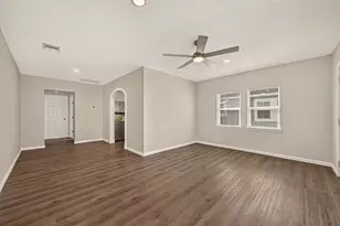 5140 Polk St, Houston, TX 77023 - Photo 9