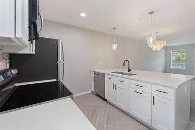 9015 Gaylord Dr #62, Houston, TX 77024 - Photo 7