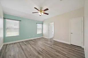 3129 Sun Terrace Ln, Dickinson, TX 77539 - Photo 7