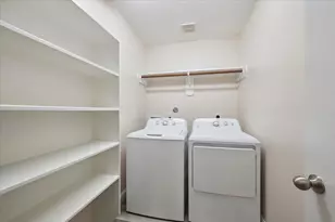 3129 Sun Terrace Ln, Dickinson, TX 77539 - Photo 13