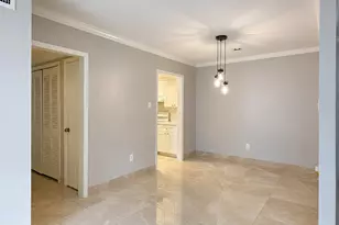 2600 Bellefontaine St, Houston, TX 77025 - Photo 3