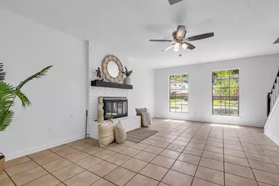 259 E Rainbow Ridge Circle, The Woodlands, TX 77381 - Photo 7