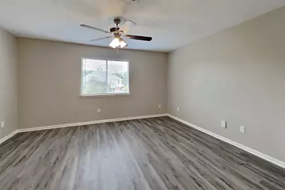 21884 Whispering Forest Drive, Kingwood, TX 77339 - Photo 15