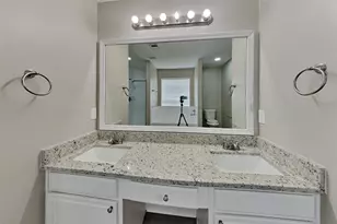21884 Whispering Forest Dr, Kingwood, TX 77339 - Photo 9