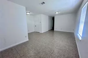 6206 Iron Rock St, Houston, TX 77087 - Photo 17